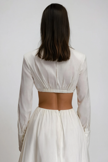 Effortlessly Elegant Garment with a Timeless Design