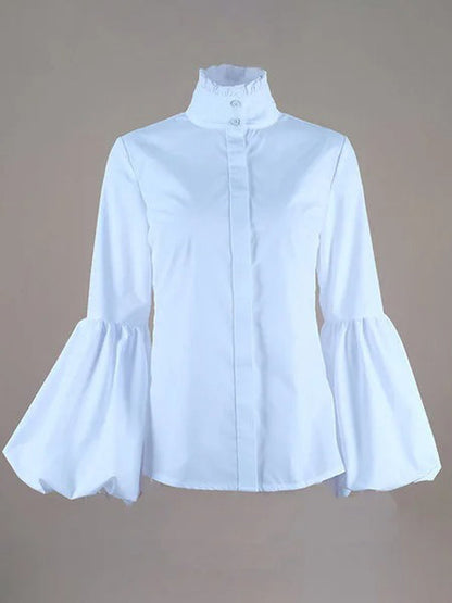 Well Tailored Blouse with a Graceful Silhouette