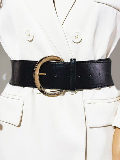 Beautifully Finished Garment in a Timeless Design
