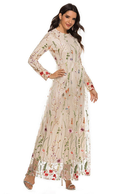 Classic Vintage Dress with a Flattering Fit