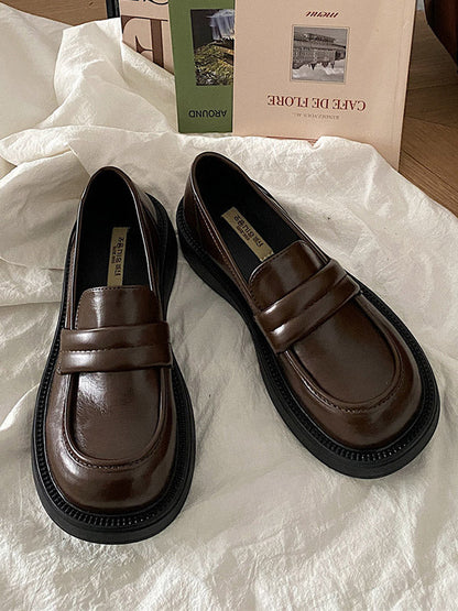 A Vintage Style Shoes with Delicate Timeless Details