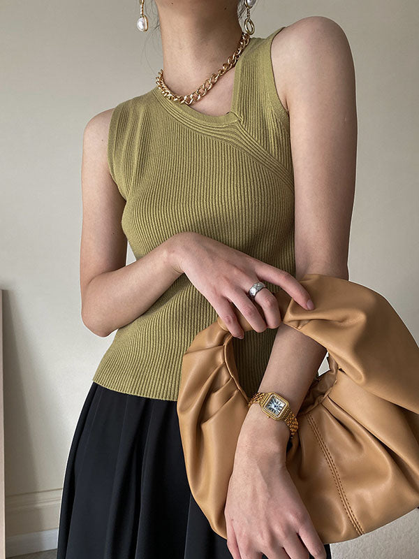 Beautifully Crafted Top in a Classic Style