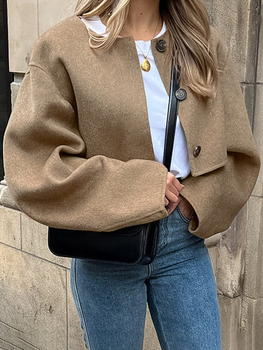 Effortlessly Elegant Coat with a Timeless Design