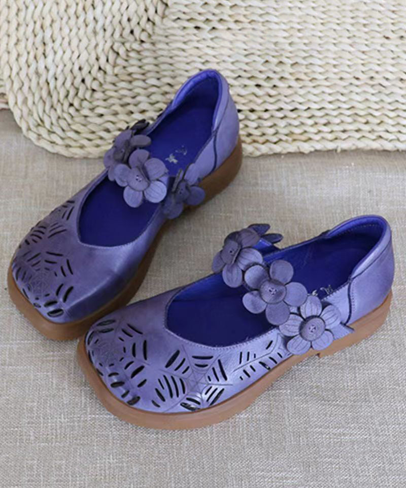 Effortlessly Elegant Sandals with a Timeless Design