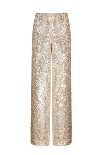 Gracefully Styled Garment for Any Occasion