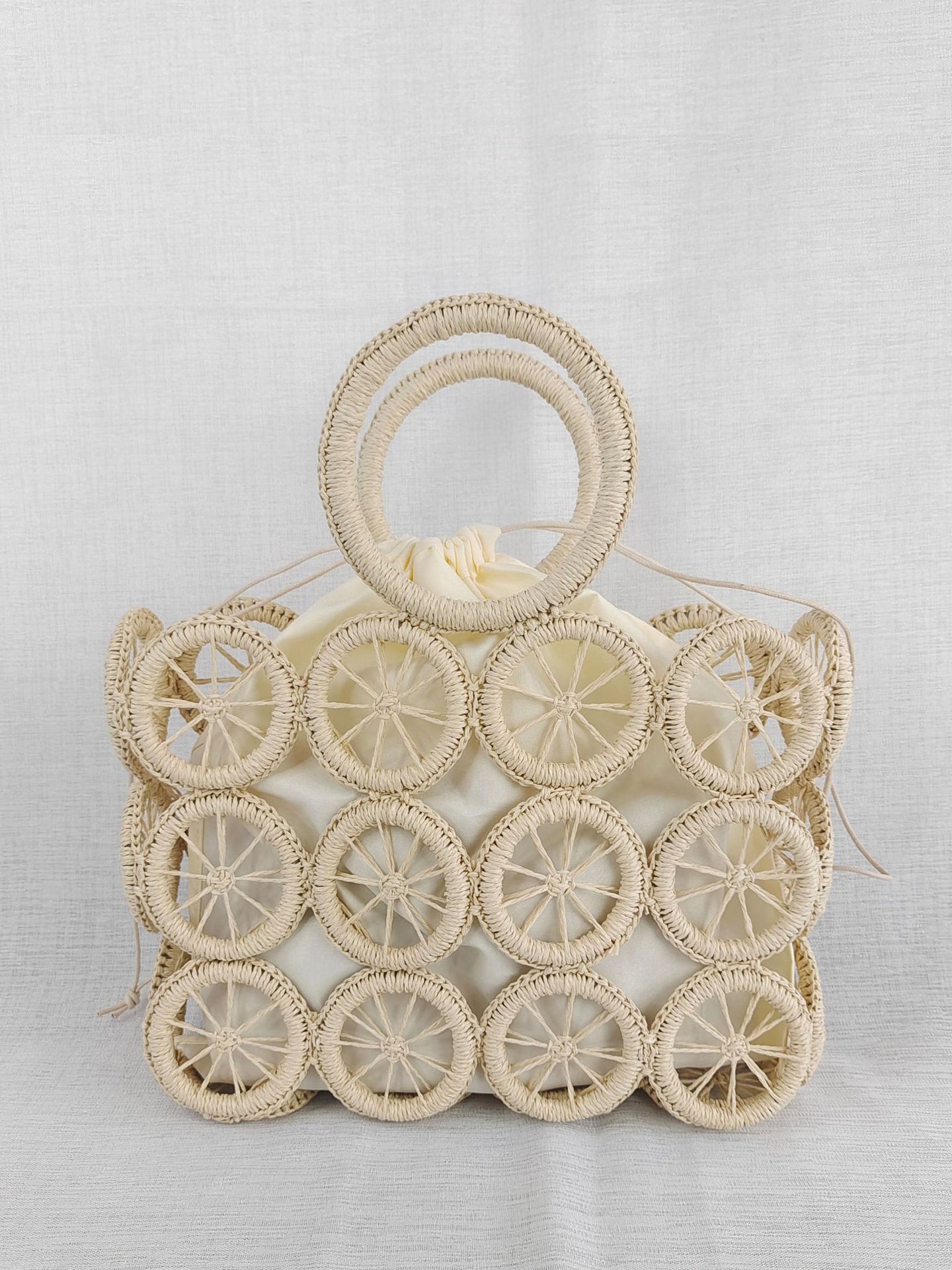 Sophisticated Bag with a Clean Classic Look