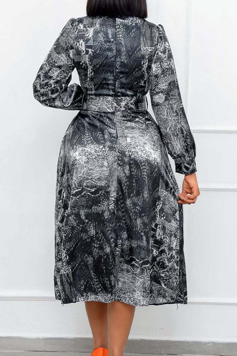 Well Tailored Dress with a Graceful Silhouette