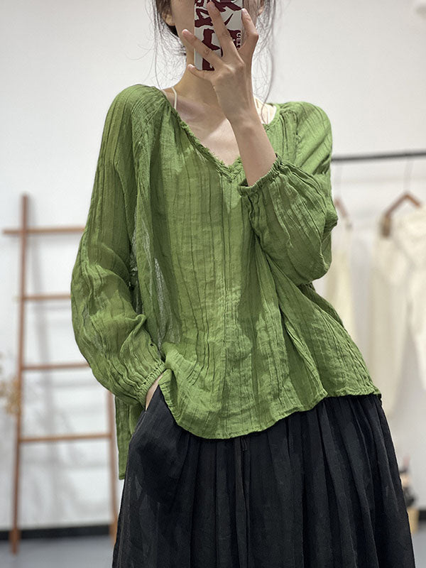 Well Tailored Blouse with a Graceful Silhouette