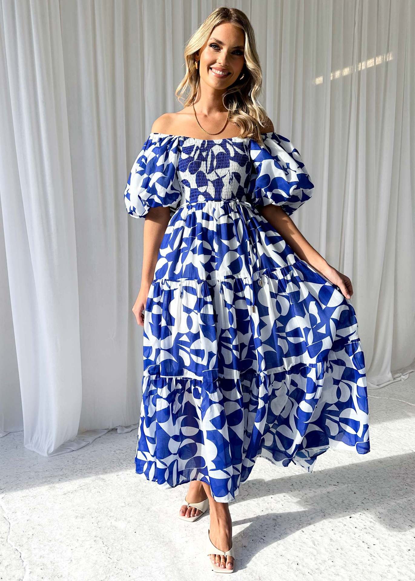 Gracefully Styled Dress for Any Occasion