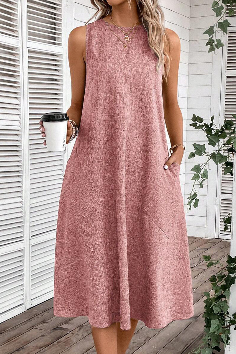 Well Tailored Dress with a Graceful Silhouette