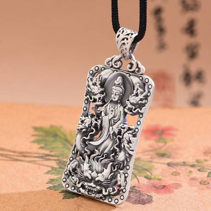 Beautifully Finished Garment in a Timeless Design