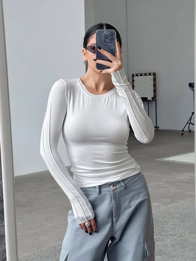 Effortlessly Elegant Pullover with a Timeless Design