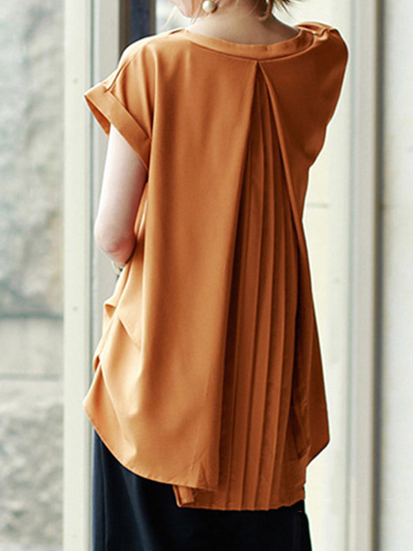 Effortlessly Elegant T-Shirt with a Timeless Design