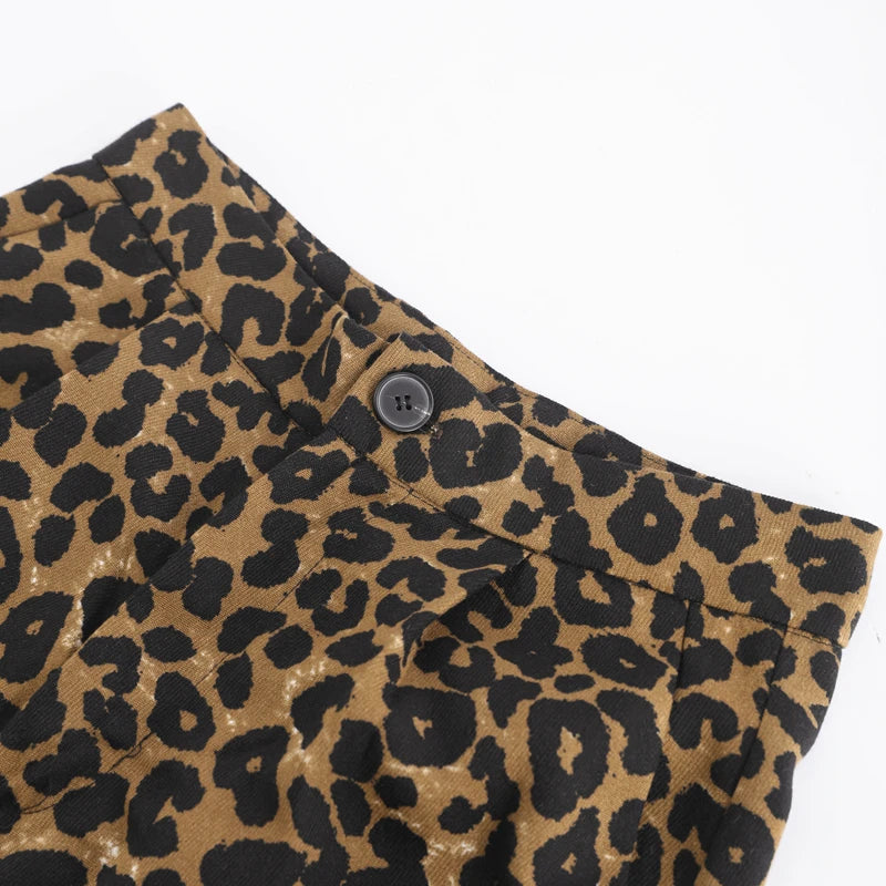 Elegantly Styled Pants for Everyday Wear