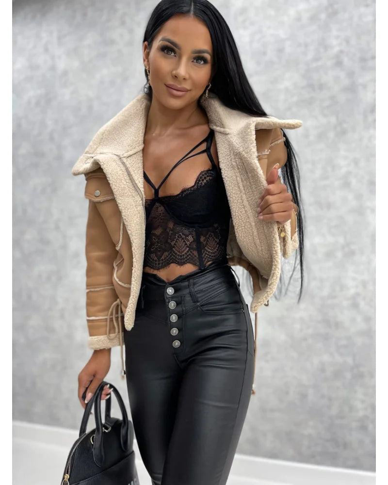 Elegantly Styled Jacket for Everyday Wear
