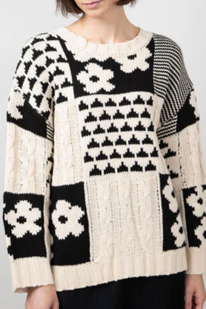 Effortlessly Elegant Sweater with a Timeless Design