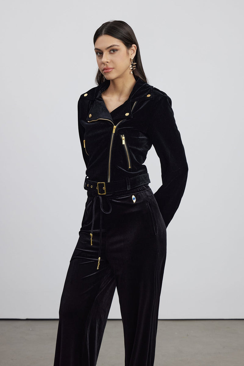 Beautifully Balanced Top with Timeless Character