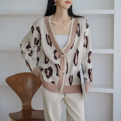 Classic Vintage Cardigan with a Flattering Fit