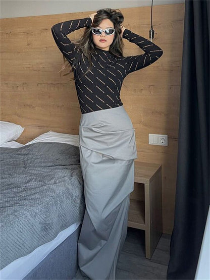 Well Tailored Garment with a Graceful Silhouette
