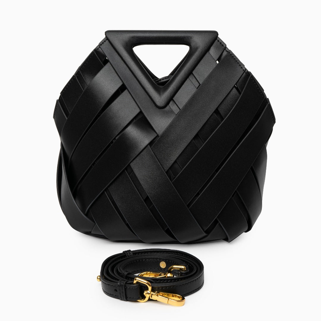 Well Tailored Bag with a Graceful Silhouette