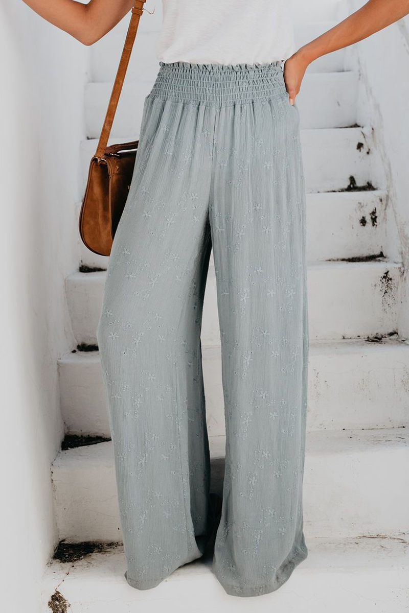 Well Tailored Garment with a Graceful Silhouette