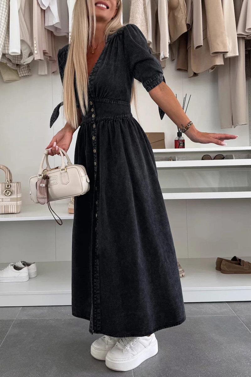 Classic Vintage & Enduringly Stylish Dress