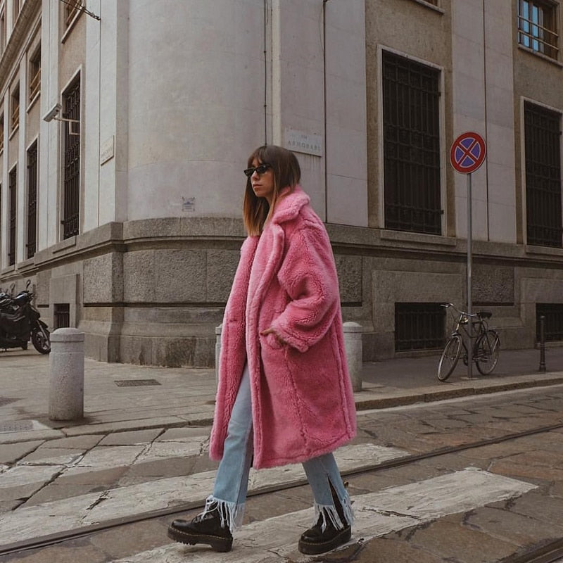 Gracefully Styled Coat for Any Occasion