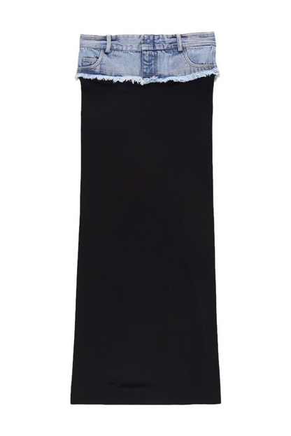 Effortlessly Elegant Garment with a Timeless Design