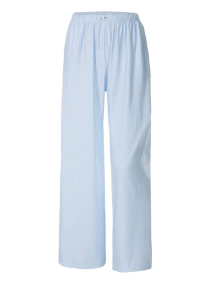 Classic Vintage Pants with a Flattering Fit