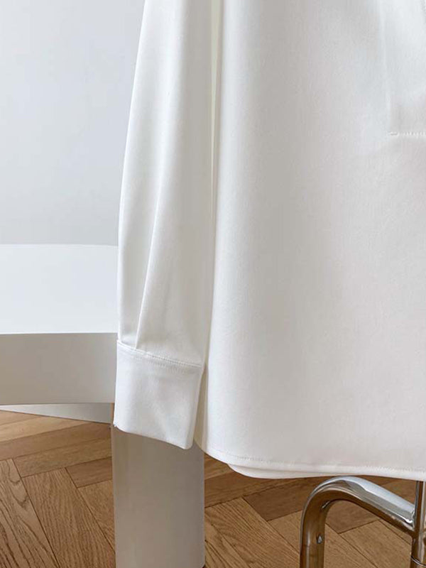 Classic Vintage Blouse with a Flattering Fit