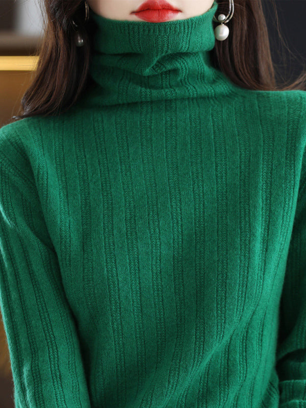 Classic Vintage Sweater with a Flattering Fit