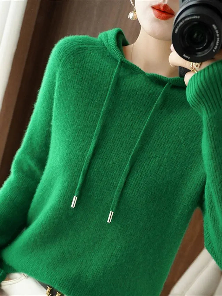 Effortlessly Elegant Sweater with a Timeless Design