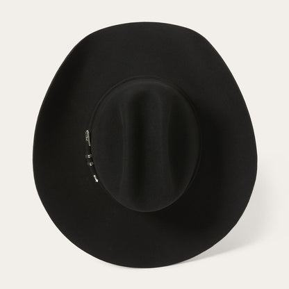Polished Garment with an Effortless Classic Look