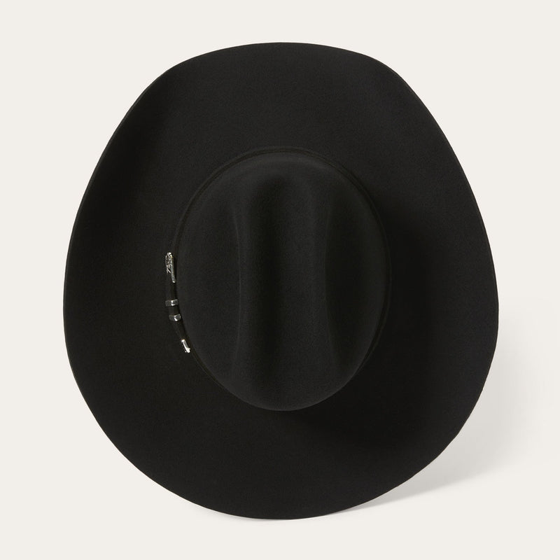 Polished Garment with an Effortless Classic Look