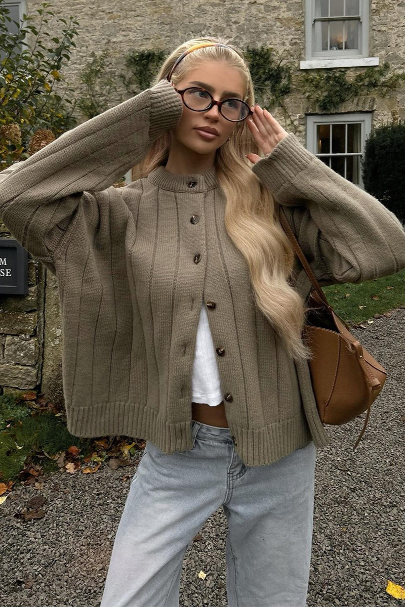 Classic Vintage & Enduringly Stylish Cardigan