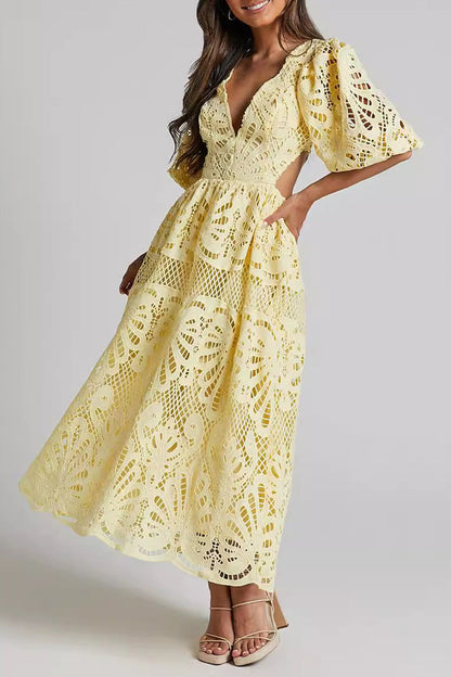 Beautifully Finished Dress in a Timeless Design
