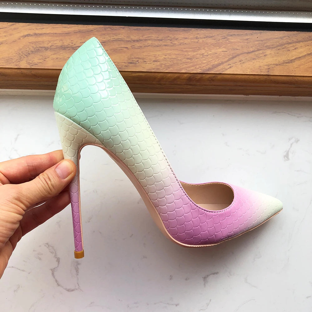 Effortlessly Elegant Shoes with a Timeless Design