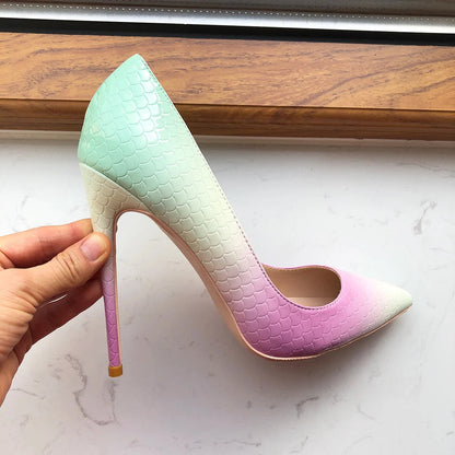 Effortlessly Elegant Shoes with a Timeless Design