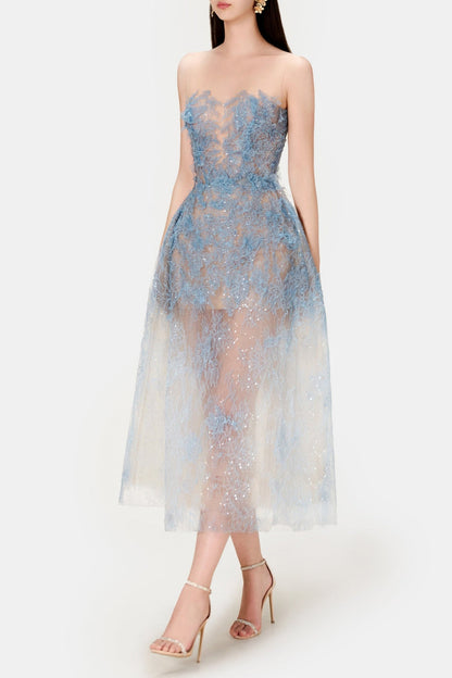 Beautifully Crafted Dress in a Classic Style
