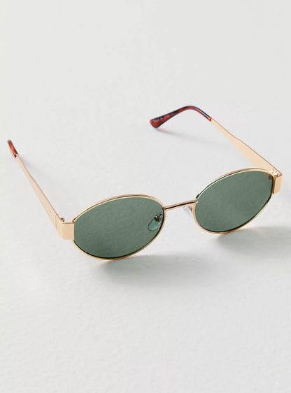 Polished Garment with an Effortless Classic Look
