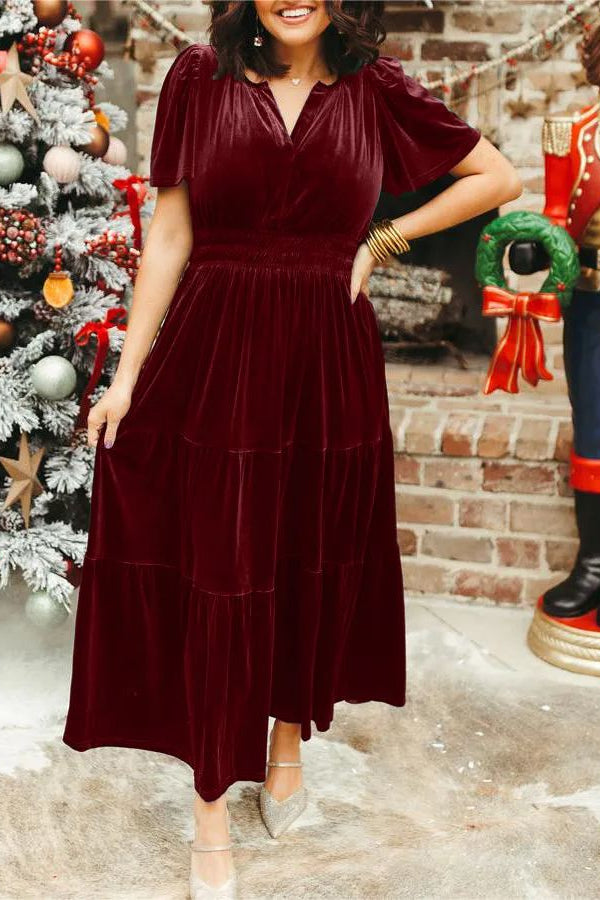 Effortlessly Elegant Dress with a Timeless Design