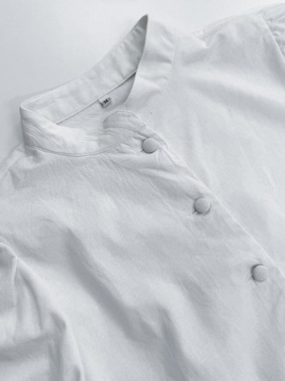 Effortlessly Elegant Blouse with a Timeless Design