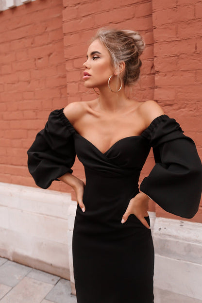 Polished Dress with an Effortless Classic Look