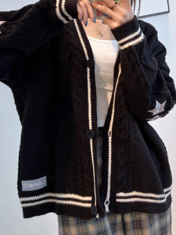 Effortlessly Elegant Cardigan with a Timeless Design