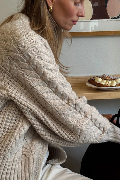 Elegantly Styled Cardigan for Everyday Wear