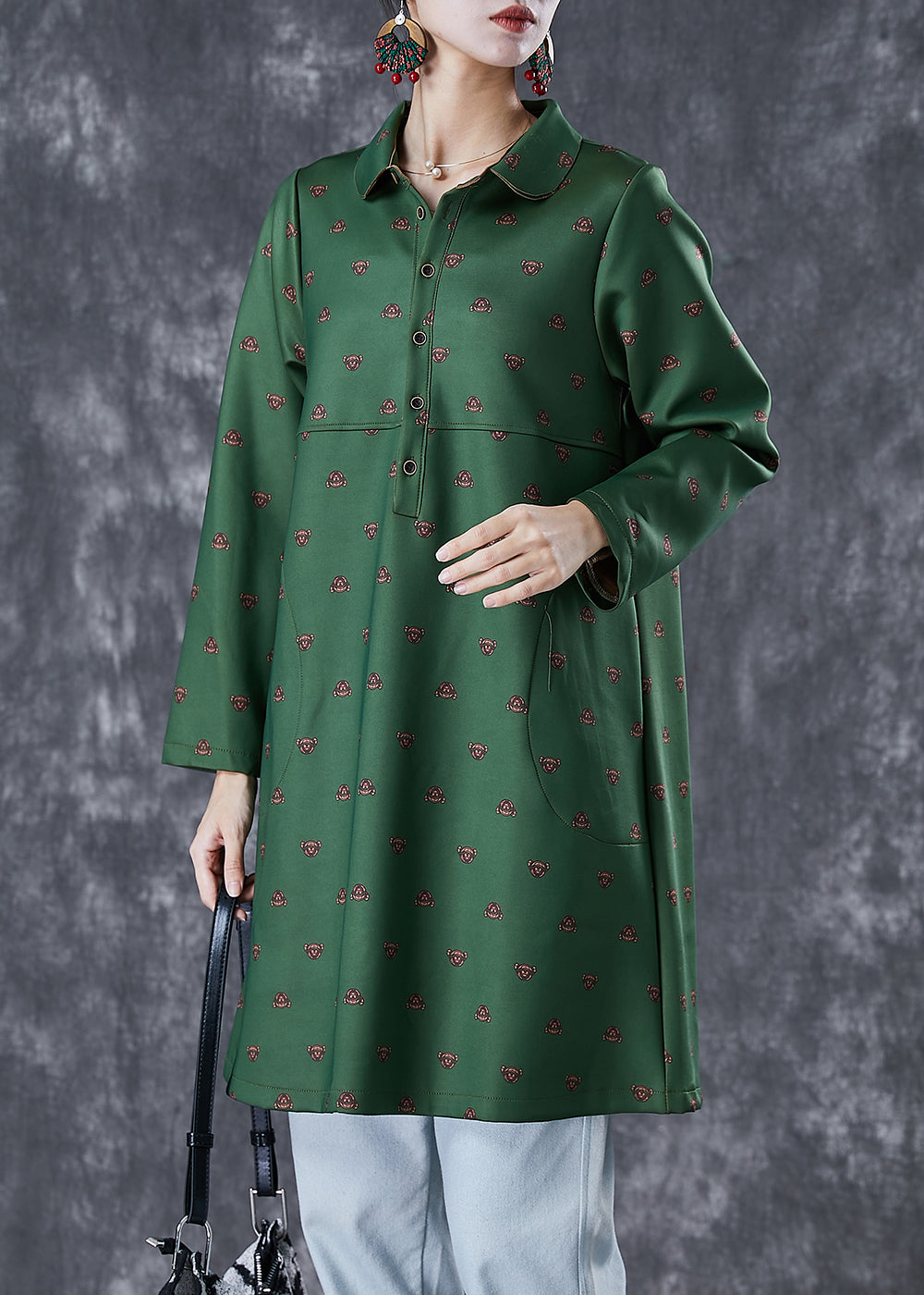 Classic Vintage Dress with a Flattering Fit