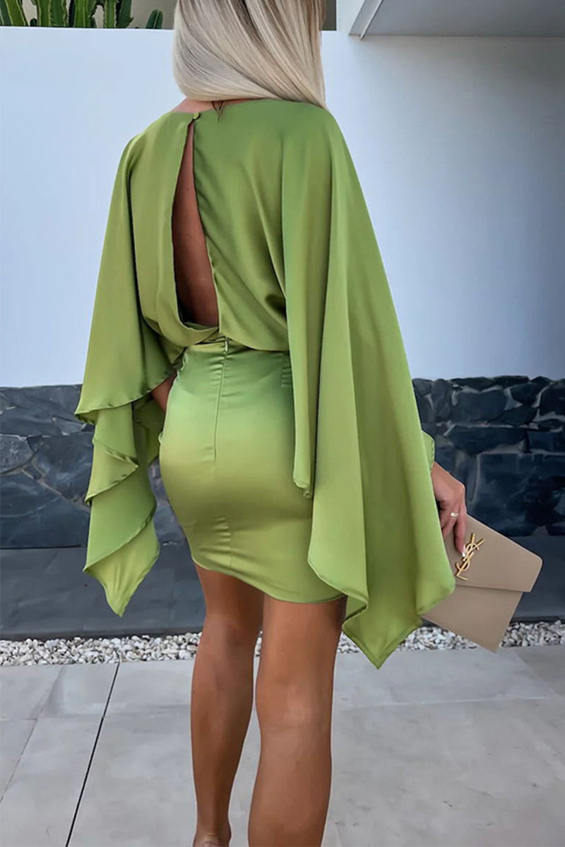 Well Tailored Dress with a Graceful Silhouette