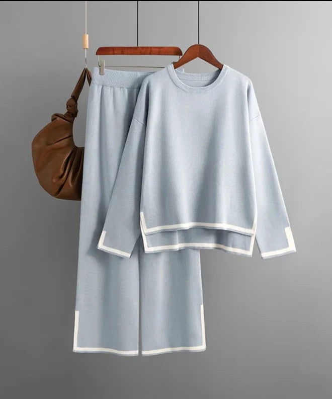 Effortlessly Elegant Garment with a Timeless Design
