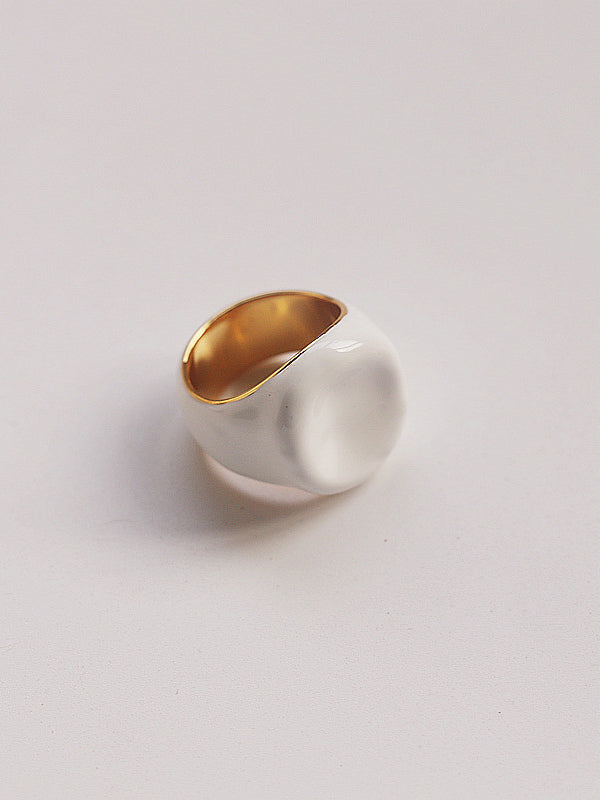 Beautifully Finished Garment in a Timeless Design