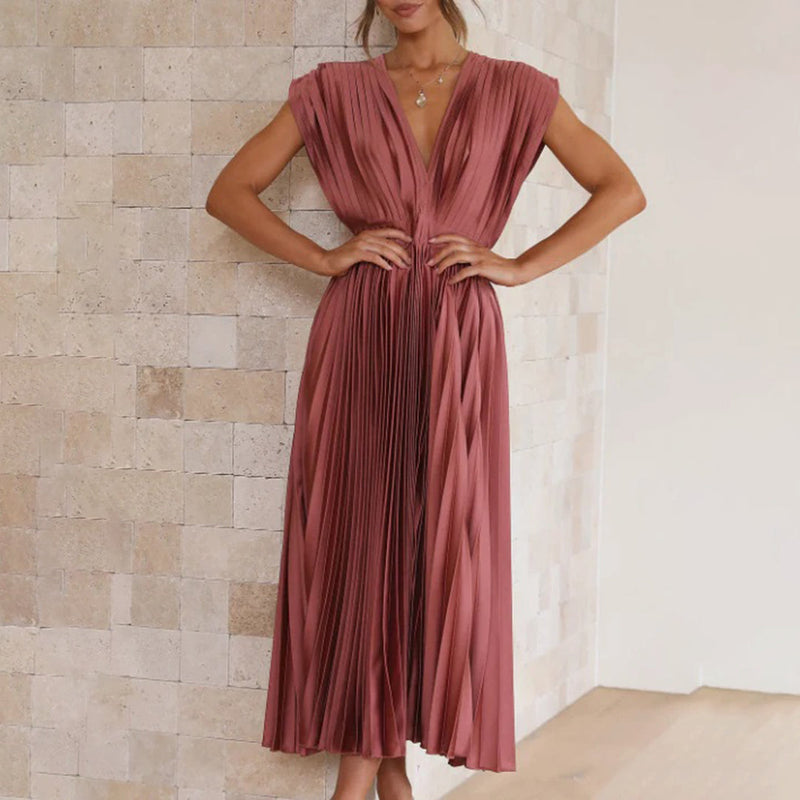 Polished Dress with an Effortless Classic Look